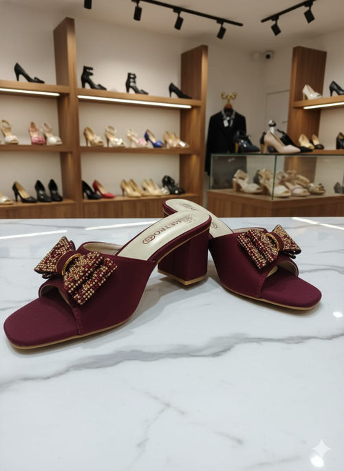 Chic Bow Embellished Block Heel Slip-On Shoes