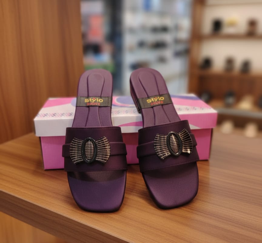 Stylish Slip-On Flat Footwear