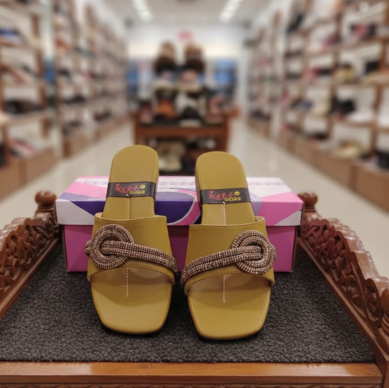 Stylish Slip-On Flat Footwear