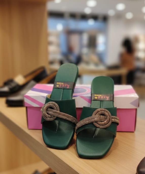 Stylish Slip-On Flat Footwear