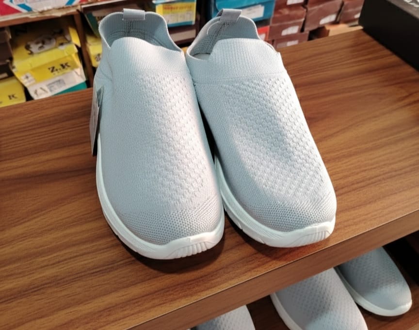 Slip-On-Lightweight-Knit-Comfort-Shoes