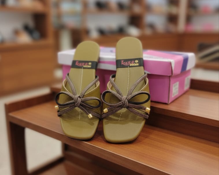 Elegant-Bow-Detail-Slip-On-Sandals-For-Women