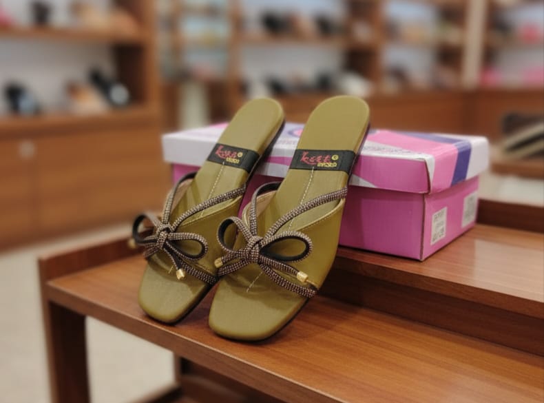 Elegant-Bow-Detail-Slip-On-Sandals-For-Women