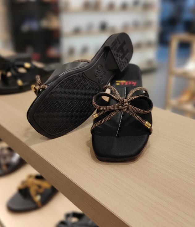 Elegant-Bow-Detail-Slip-On-Sandals-For-Women