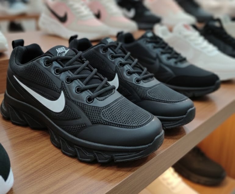 Men`s-Black-Athletic-Sneakers