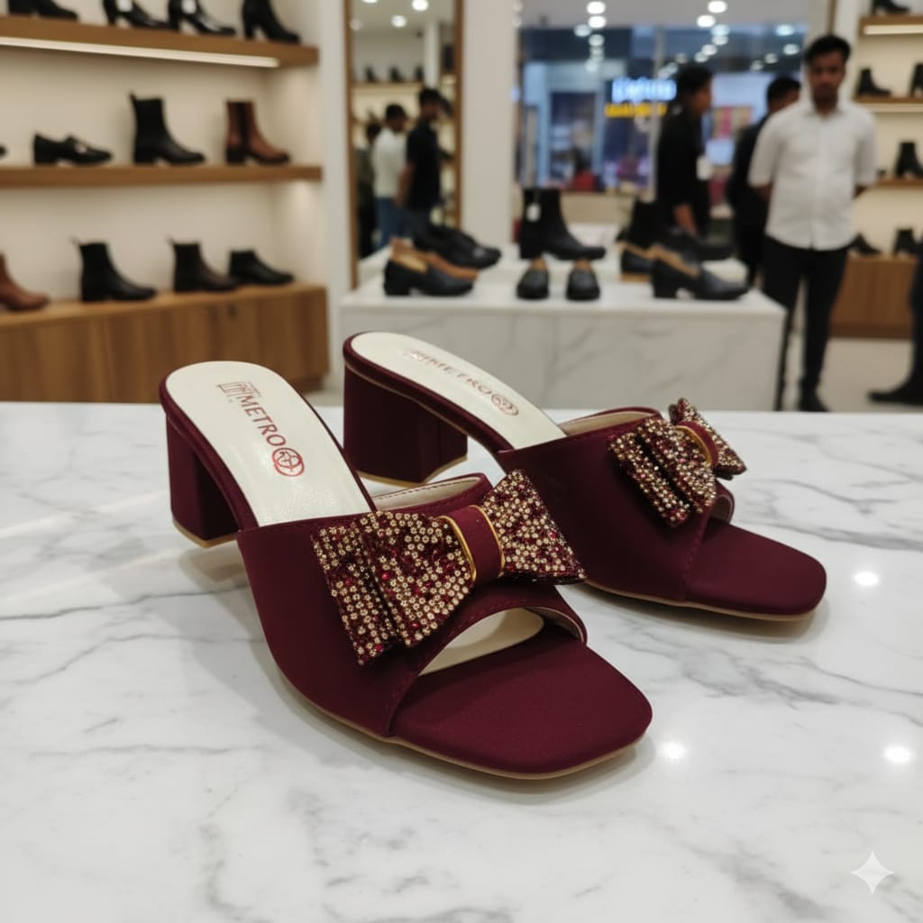 Chic Bow Embellished Block Heel Slip-On Shoes