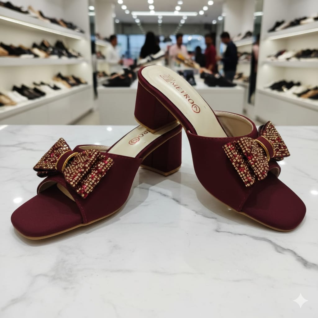 Chic Bow Embellished Block Heel Slip-On Shoes